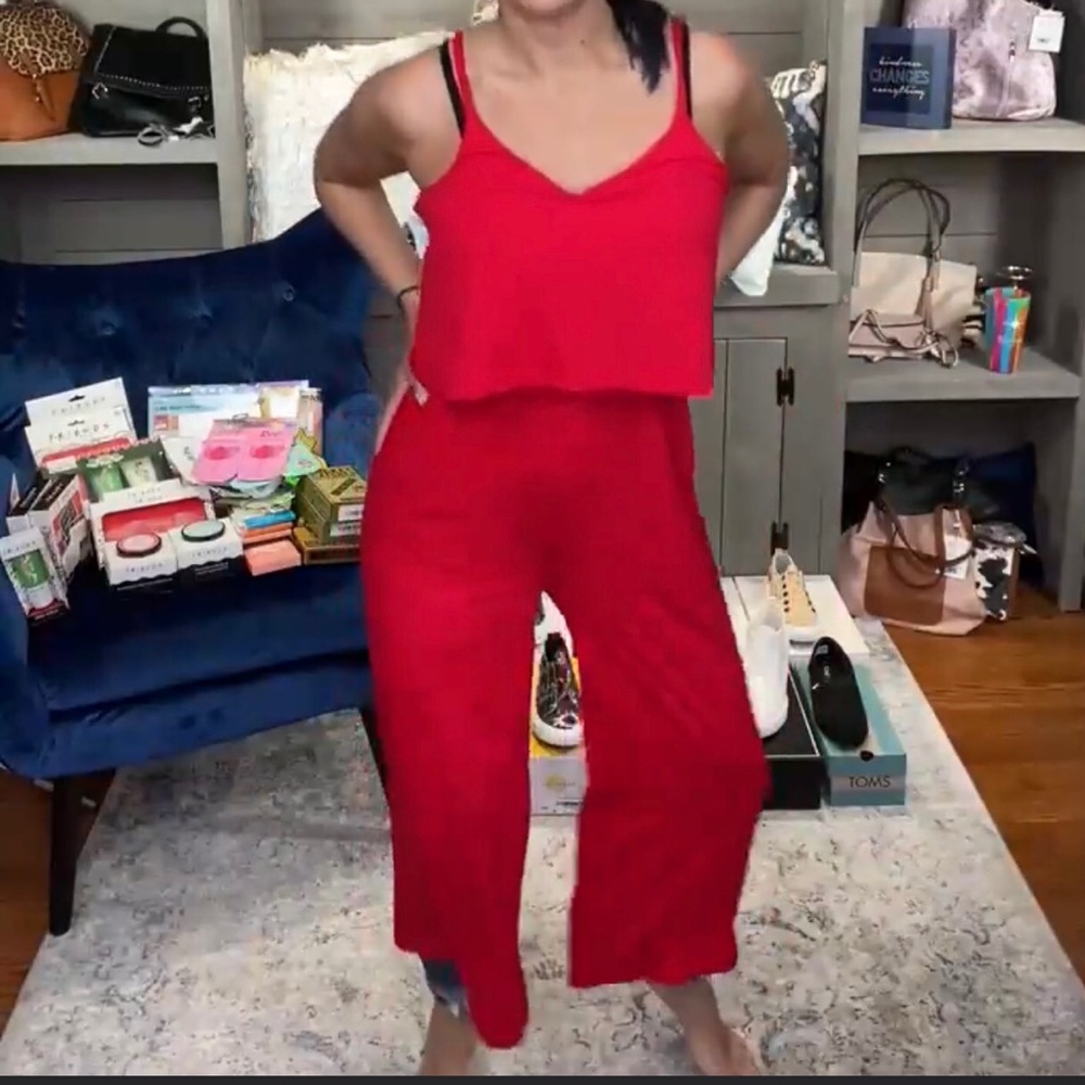 New amazing romper/jumpsuit L
